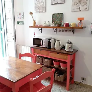 ca-du-cardelin-la-tua-casa-nellorto-a-cinque-minuti-dal-mare.hotelitalianriviera.com/